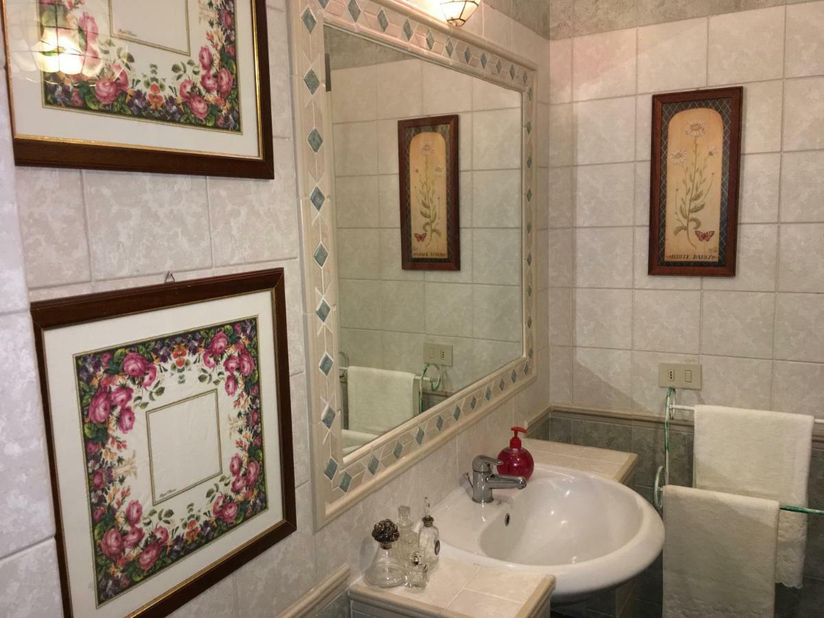 B&B Vista Su Roma Marco Simone Luaran gambar