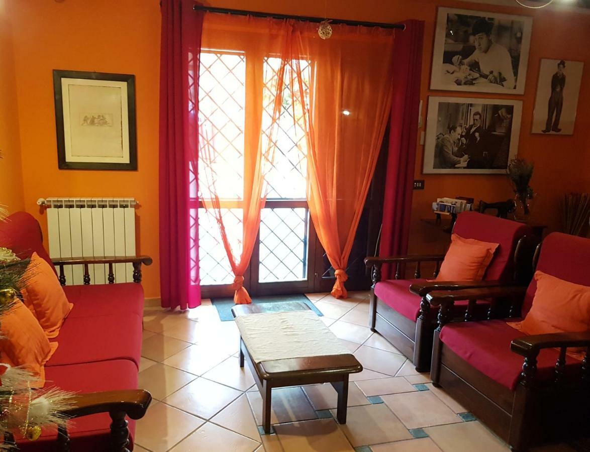 B&B Vista Su Roma Marco Simone Luaran gambar